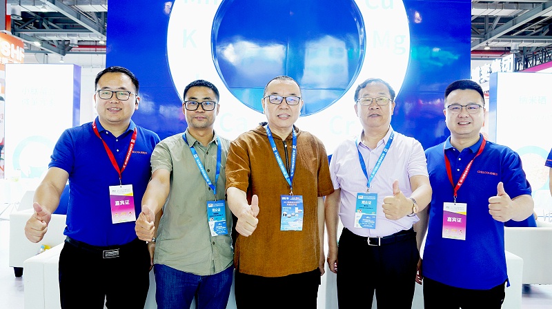 ϲ󲩻long8Ψһչλֳ4