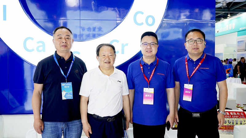 ϲ󲩻long8Ψһչλֳ5